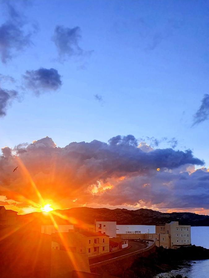 Appartamento Oltremare Vista Mare La Maddalena  Exteriér fotografie